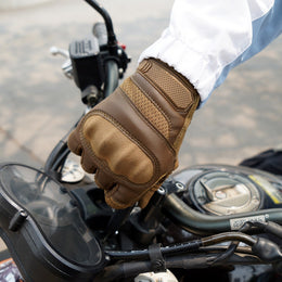 MVPTOO B22 Full Finger Riding Glove wrist cuff detail product photo